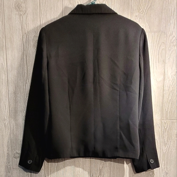 Uniform by John Paul Richard Black Blazer- 12 - Picture 4 of 6